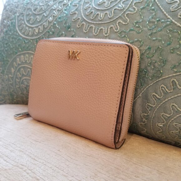 Michael Kors Zip Around Snap Wallet in Soft Pink/Gold - Picture 4 of 11